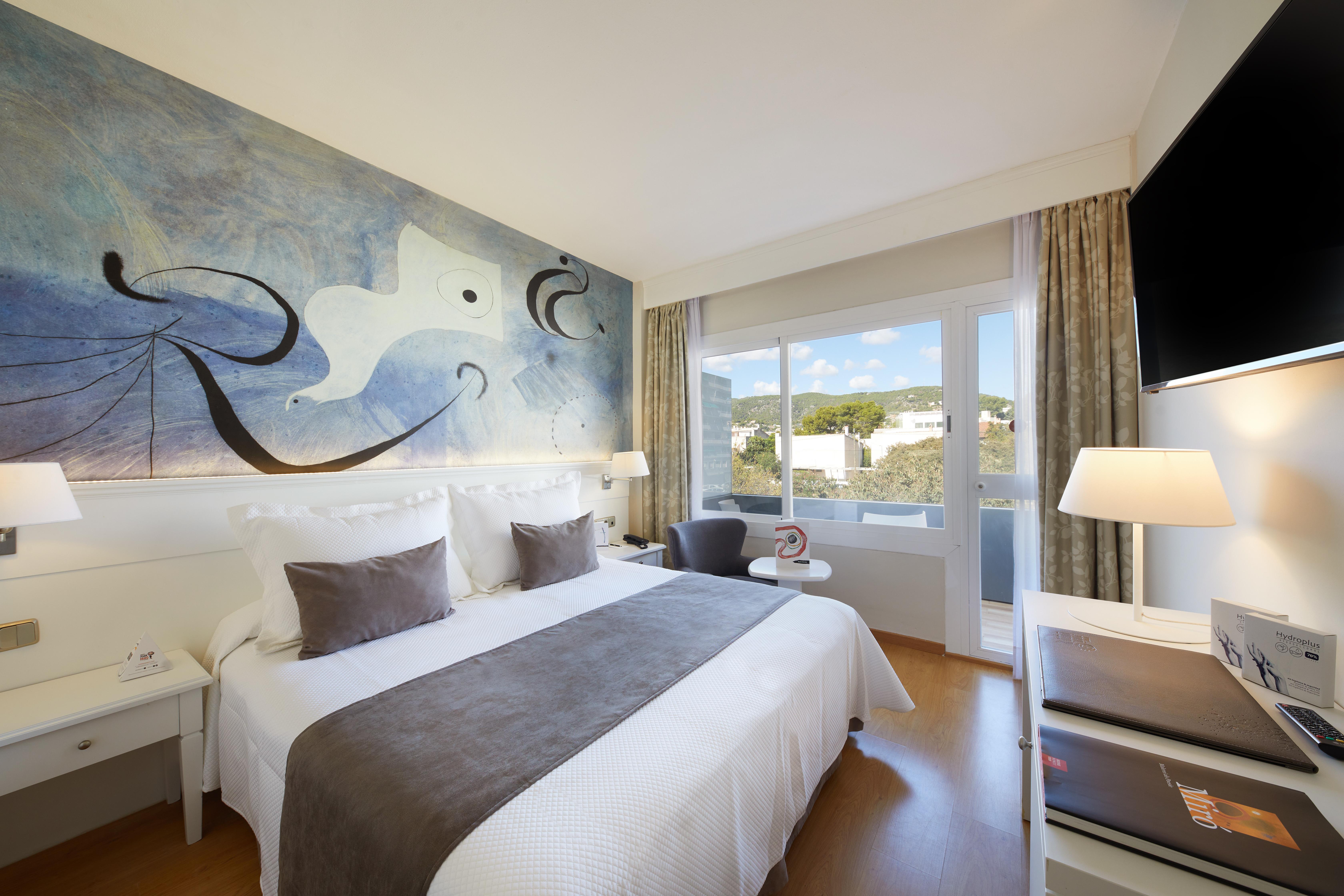 Hotel Joan Miro Museum Palma de Mallorca Exterior photo Room at Hotel Porta Fira