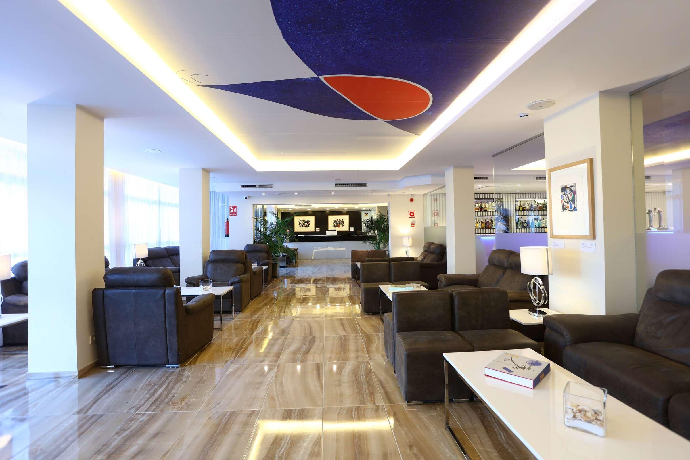 Hotel Joan Miro Museum Palma de Mallorca Exterior photo The interior of the airport lounge