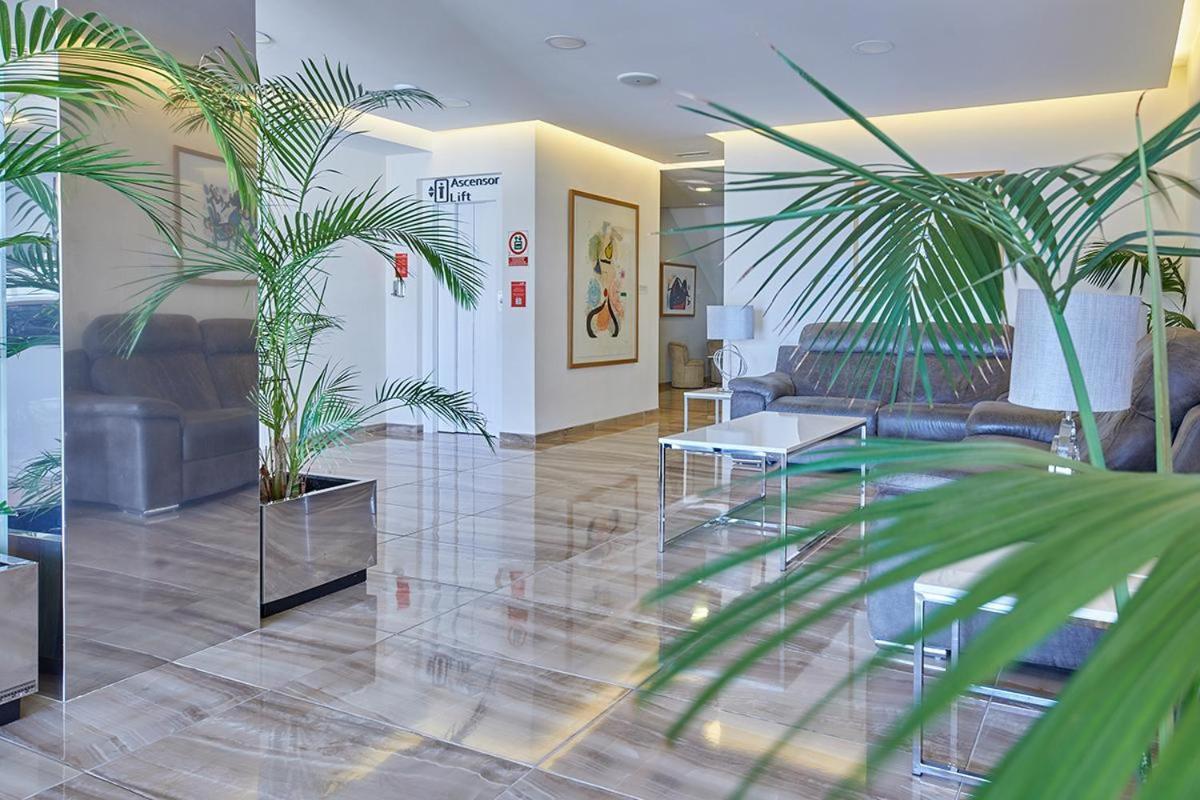 Hotel Joan Miro Museum Palma de Mallorca Exterior photo The hotel has a lobby